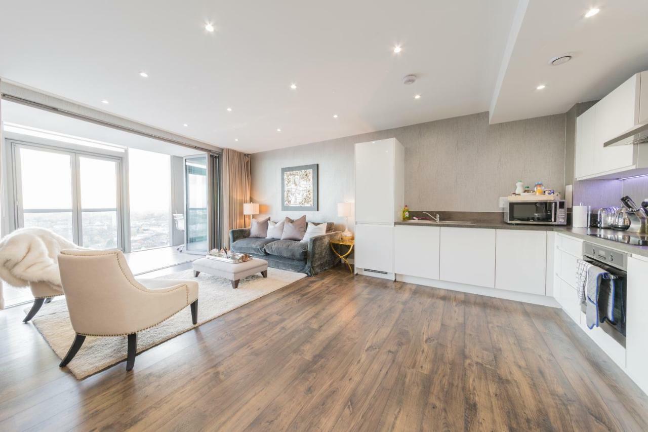 Kew Eye Apartments Brentford London Exterior foto